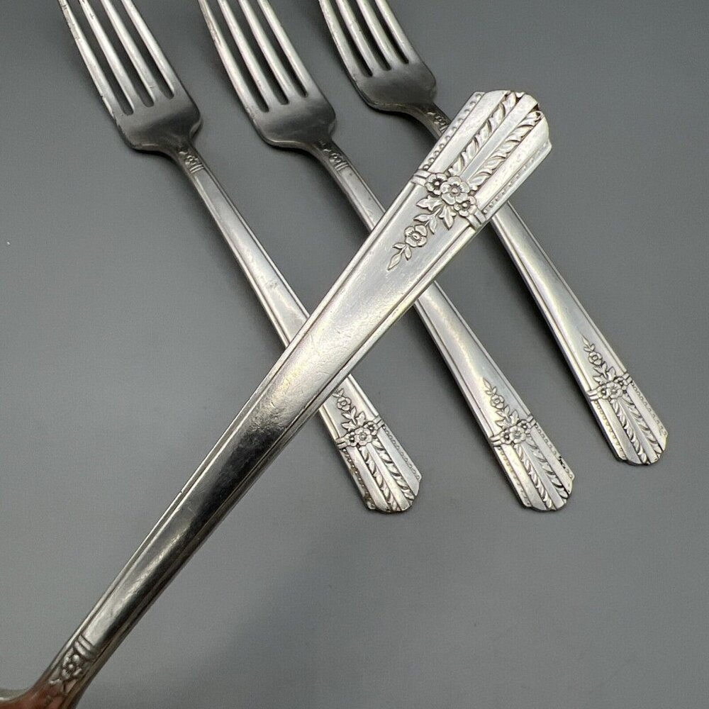 4 Dinner Forks WM A Rogers EVERLASTING A1 Plus Oneida 1940's Georgian Silverware